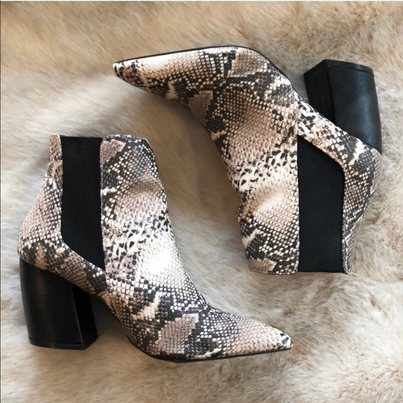Snake print booties - Picture 4 of 8